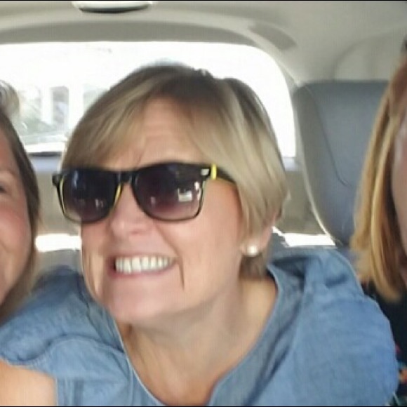 Meet your Posher, Debbie - Picture 1 of 1